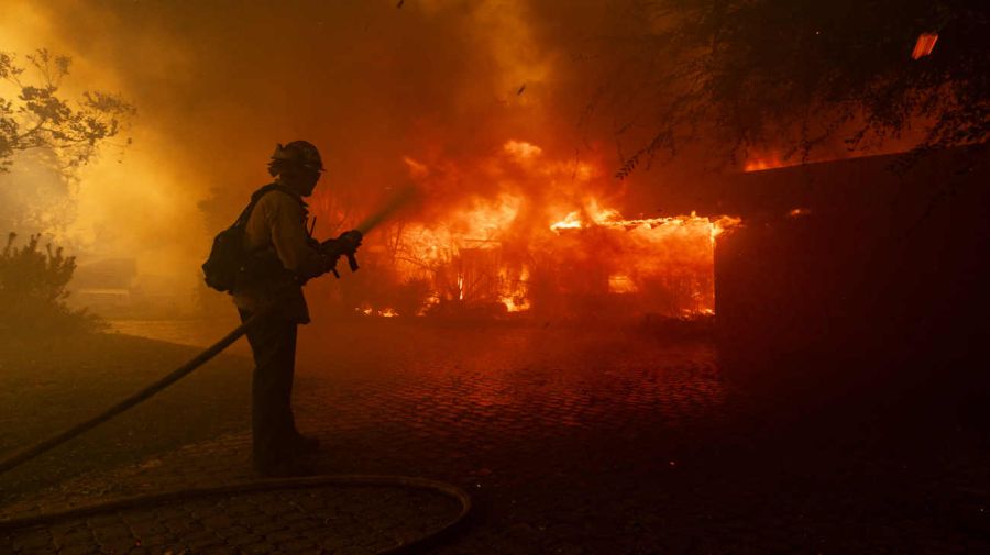 California incendio forestal Mountain Fire 20241108