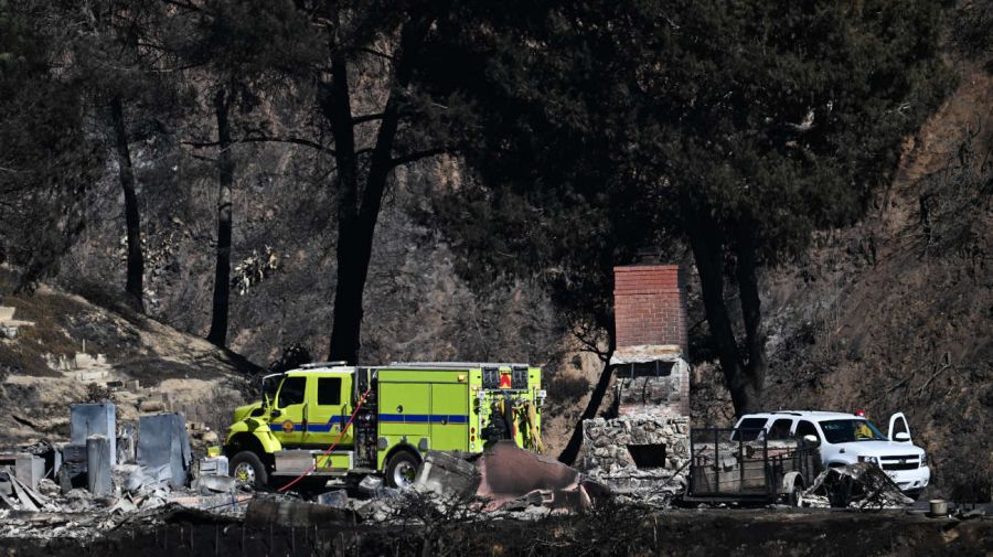 California incendio forestal Mountain Fire 20241108