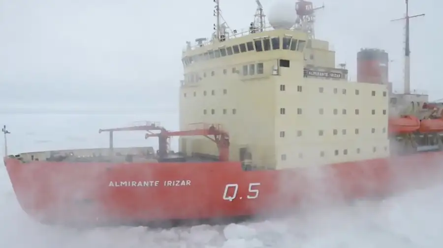Almirante Irizar, comienza una nueva campaña en la Antártida