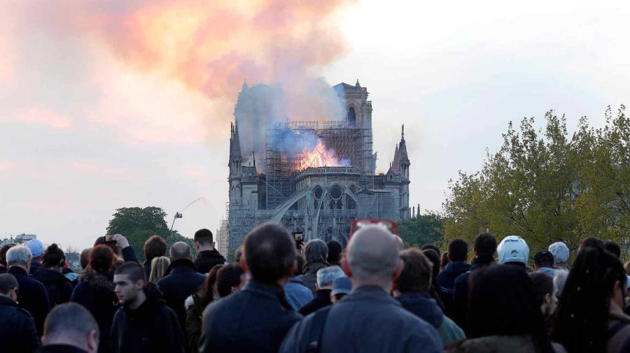 Catedral de Notre Dame en París 20241113