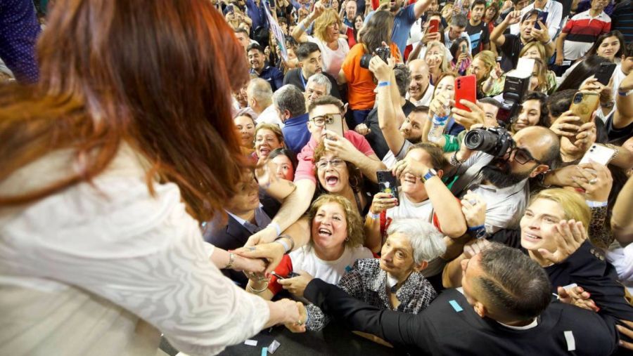 Cristina Kirchner busca 