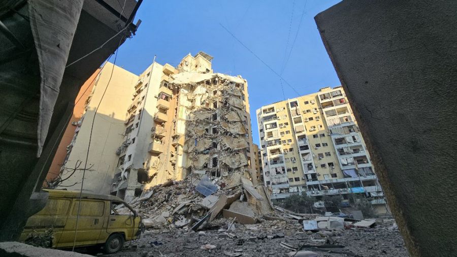 Israel bombardeó más edificios en Beirut, con decenas de muertos y heridos.