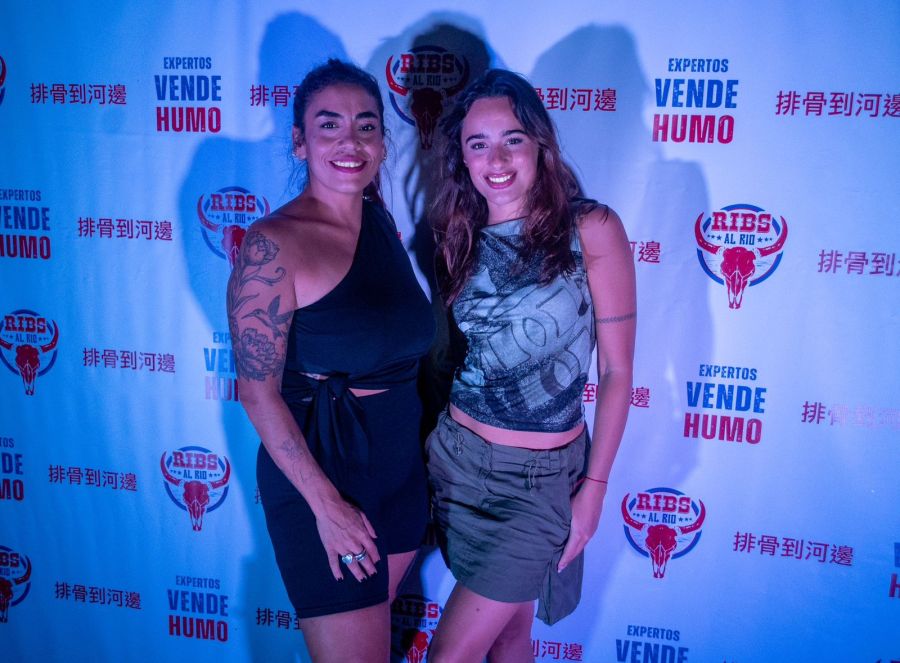 Flor Jazmín Peña y Anita Espósito