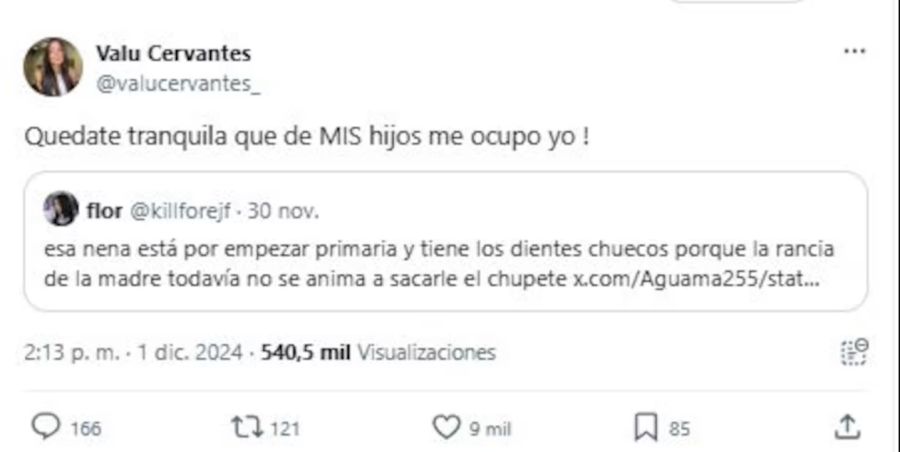 Valentina Cervantes le responde a una usuaria