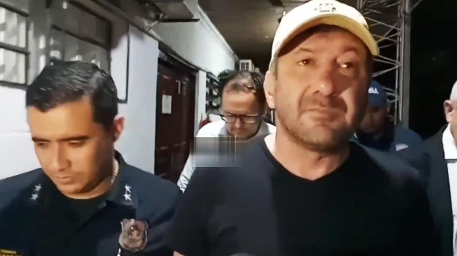 Eduardo Kueider sigue detenido en Paraguay.