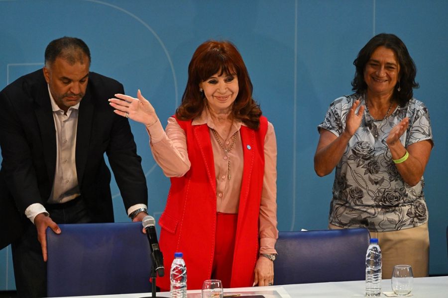 Cristina asumió la presidencia del PJ