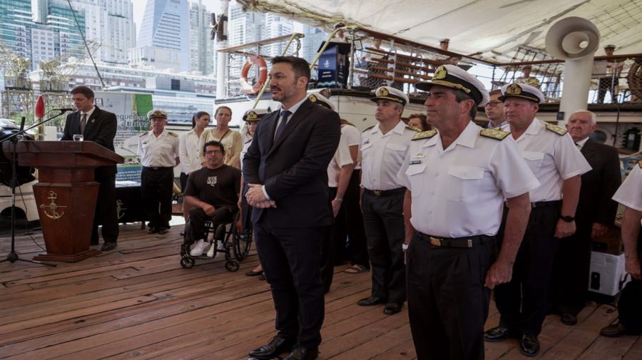 Luis Petri en el acto de cierre del programa 