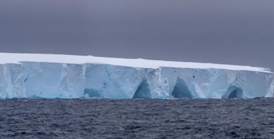 1612_iceberg A23a