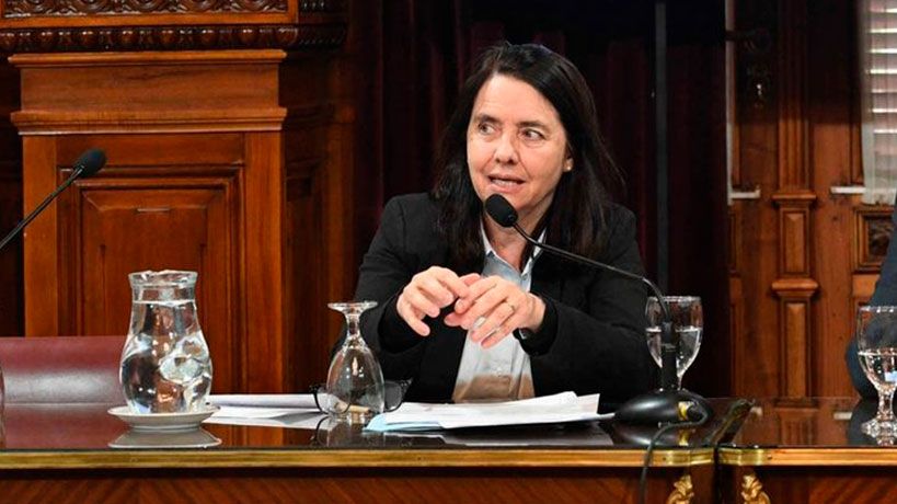 SENADORA