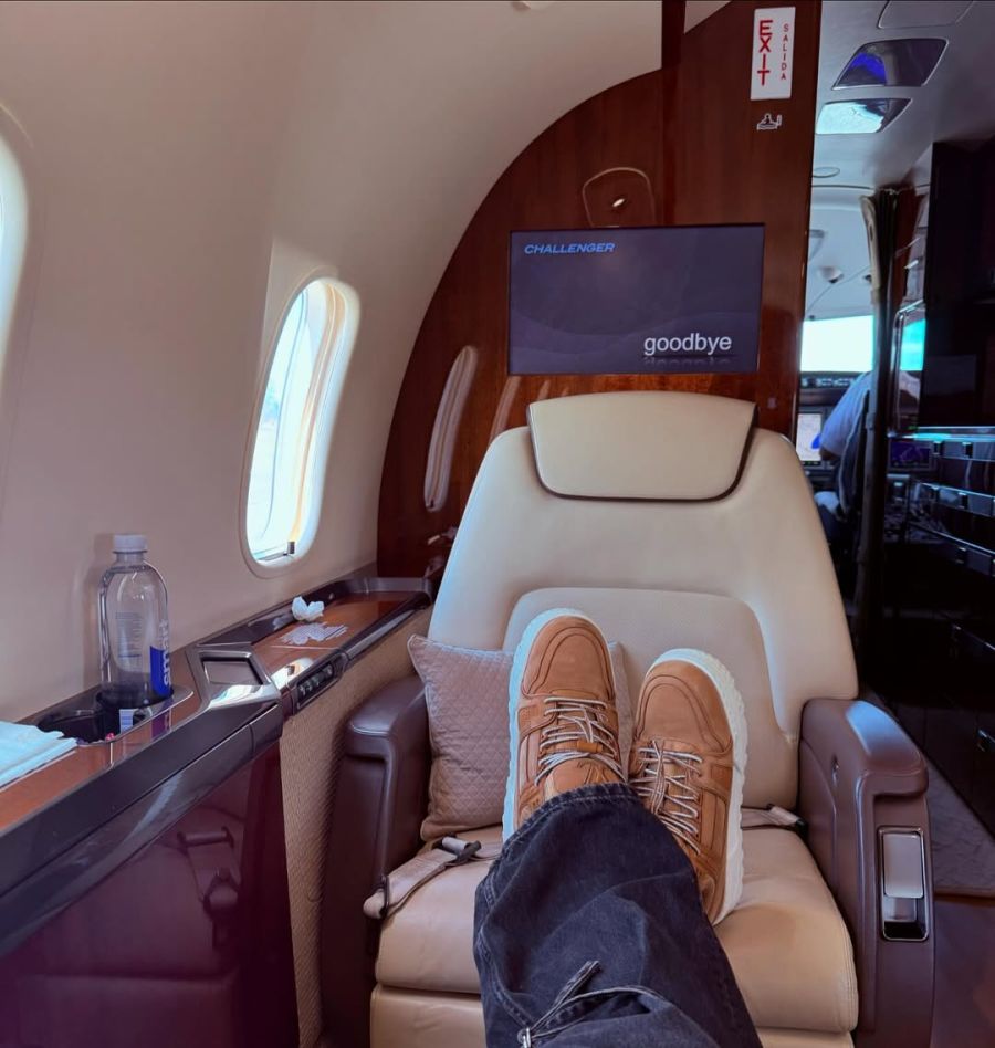 El avión privado de Mauro Icardi y la China Suárez