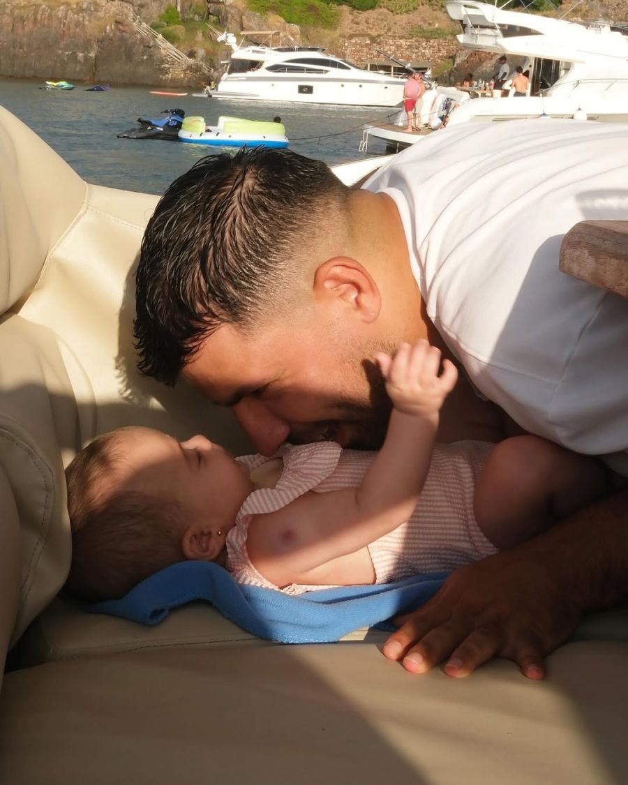 Kun Agüero, Sofía Calzetti y su hija Olivia