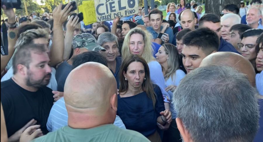 Karina Milei y Luis Caputo en Palermo