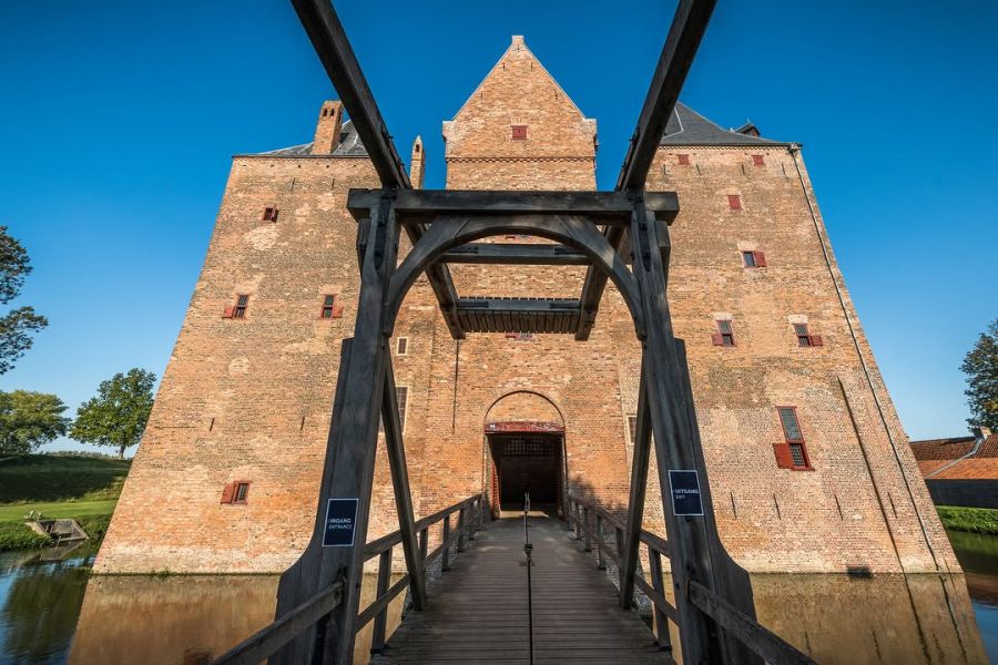 Castillo de Loevestein