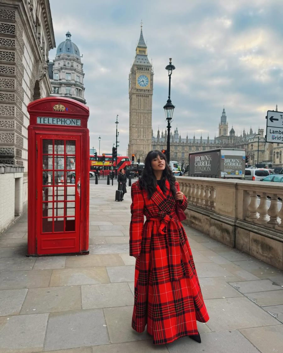 Todos los looks de Anabel Sánchez en Inglaterra