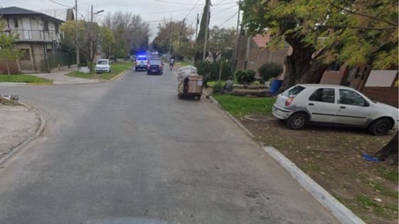 Dos ladrones murieron en un intento de asalto a un policía de civil en Banfield.