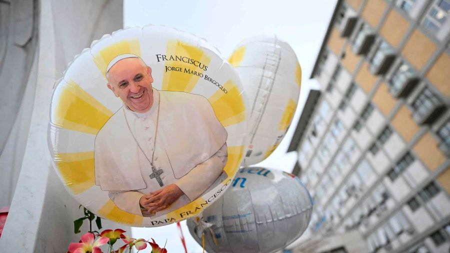 FOTOGALERIA El Papa Francisco se encuentra internado