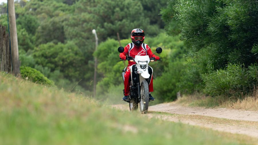 Lanzamiento Honda XR150L