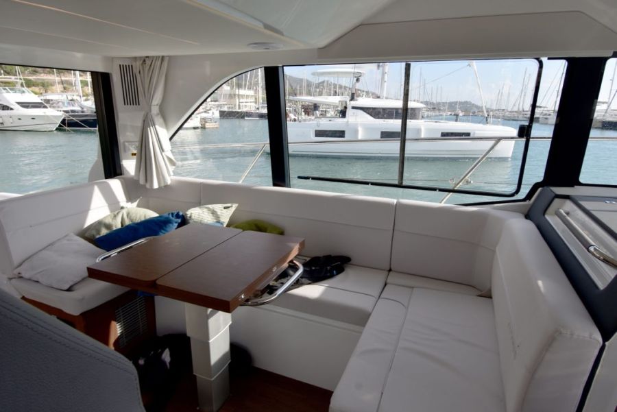 0306_Beneteau
