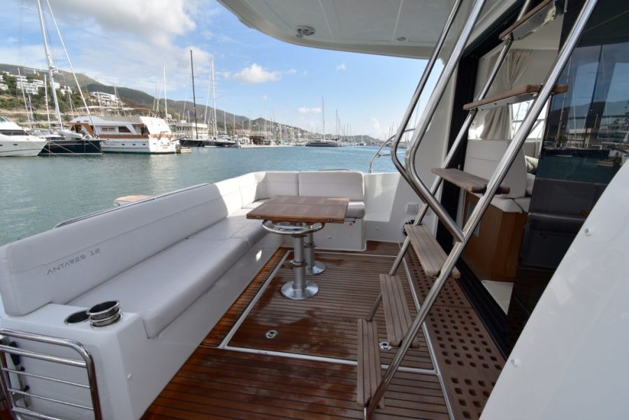 0306_Beneteau