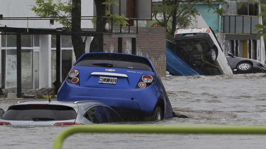 Temporal en Bahía Blanca 20250307