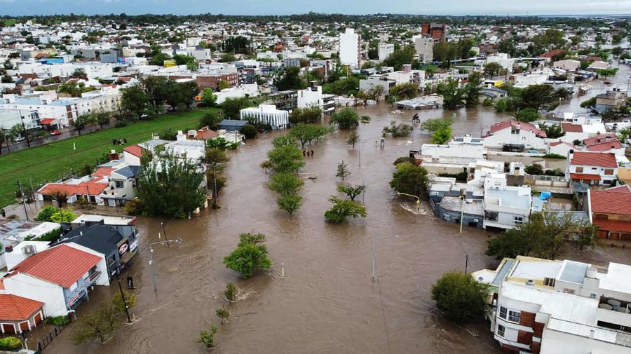 Temporal en Bahía Blanca 20250307