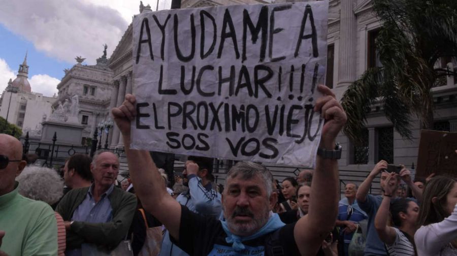 La marcha de los jubilados con los hinchas, la protesta en el Congreso 20250312