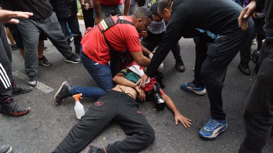 La marcha de los jubilados con los hinchas, la protesta en el Congreso 20250312