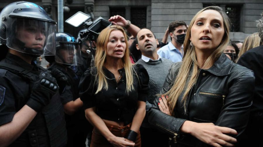 La marcha de los jubilados con los hinchas, la protesta en el Congreso 20250312