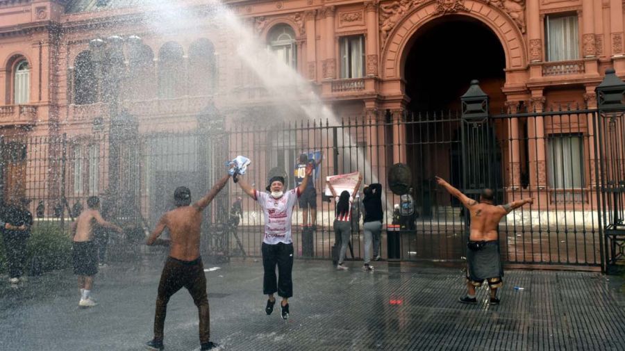 La marcha de los jubilados con los hinchas, la protesta en el Congreso 20250312