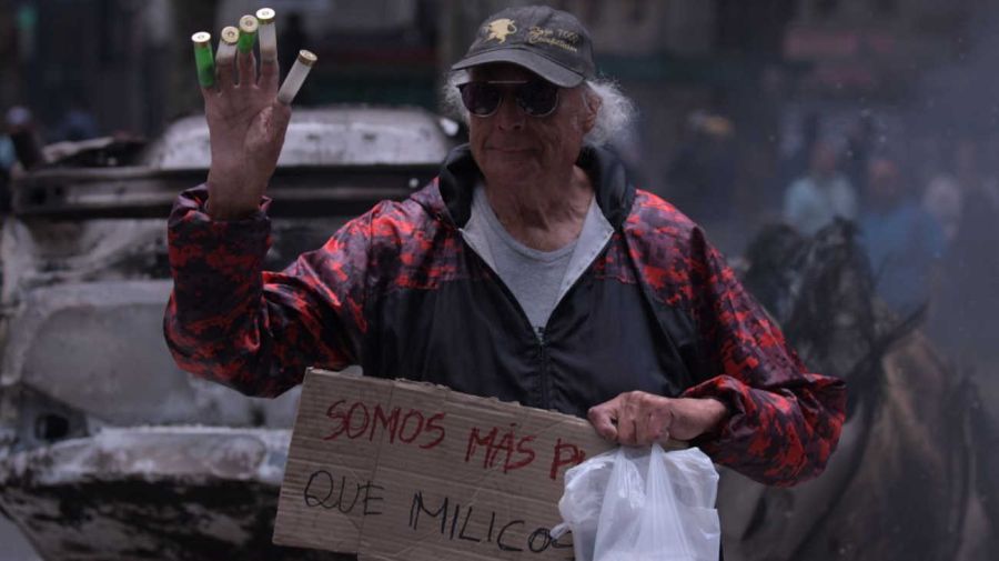 La marcha de los jubilados con los hinchas, la protesta en el Congreso 20250312