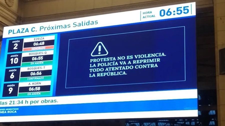 El Gobierno intimida a los manifestantes con anuncios en las estaciones de trenes: 