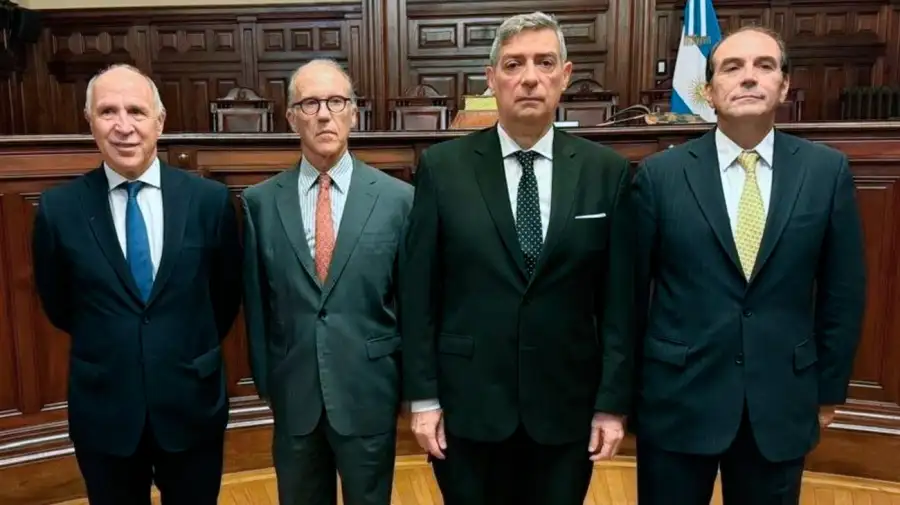 060425_corte_suprema_justicia_lorenzetti_rosenkrantz_rosatti_garica_mansilla_na_g