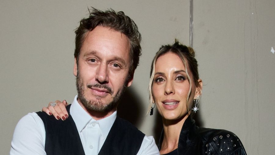 Benjamín Vicuña y Anita Espasandín dieron el presente en un exclusivo desfile de moda