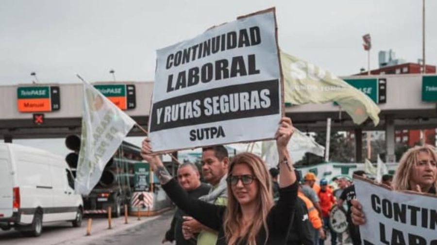  Trabajadores de peajes realizan una protesta y denuncian que hay 500 puestos de trabajo en peligro