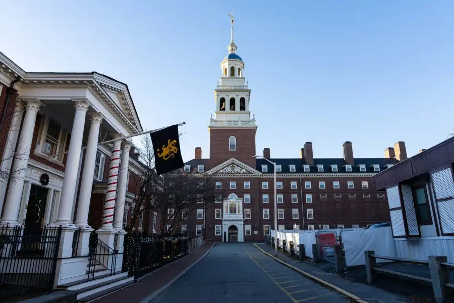 Harvard University And Massachusetts Institute Of Technology Campuses