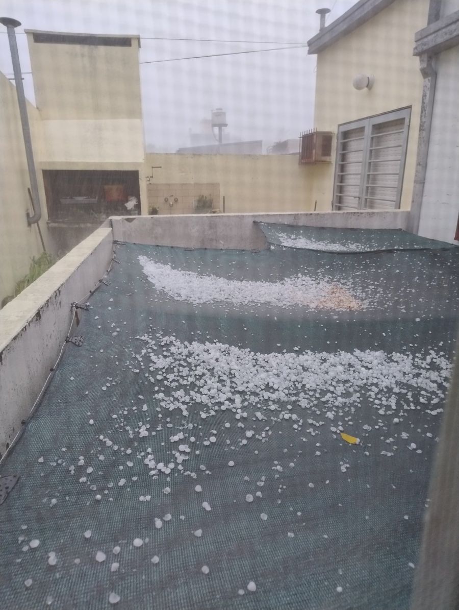 Tormenta con granizo en La Plata