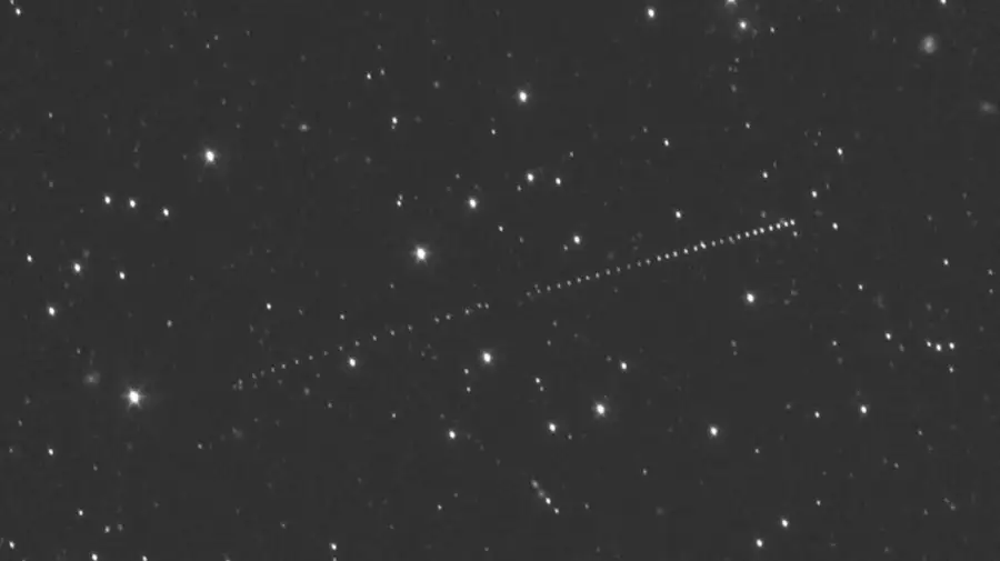 Asteroide Donald Johanson20250422