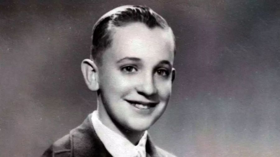 Foto sin fecha del papa Francisco en su juventud