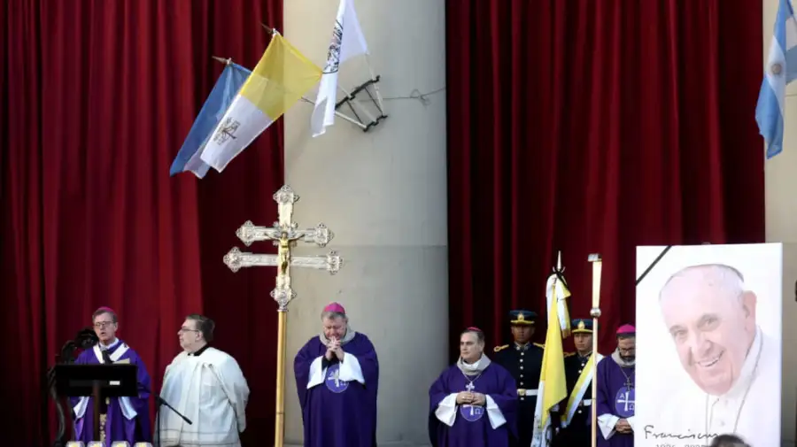Misa por el Papa Francisco en la Catedral Bs As 20250426