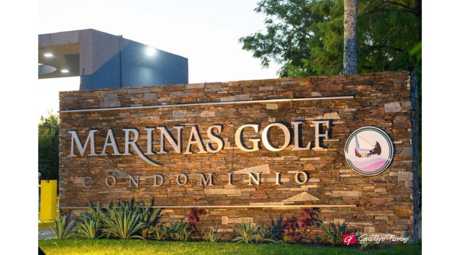 Marinas Golf