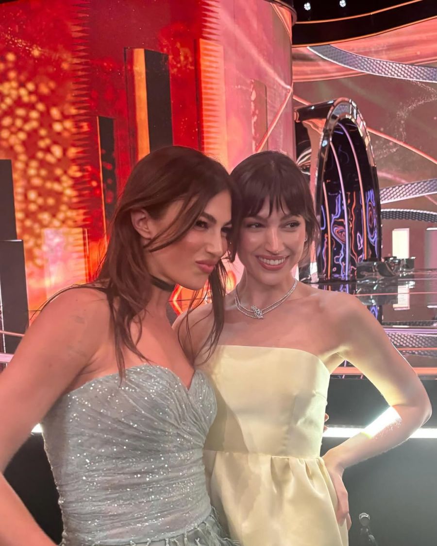 Stefi Roitman, Úrsula Corbero