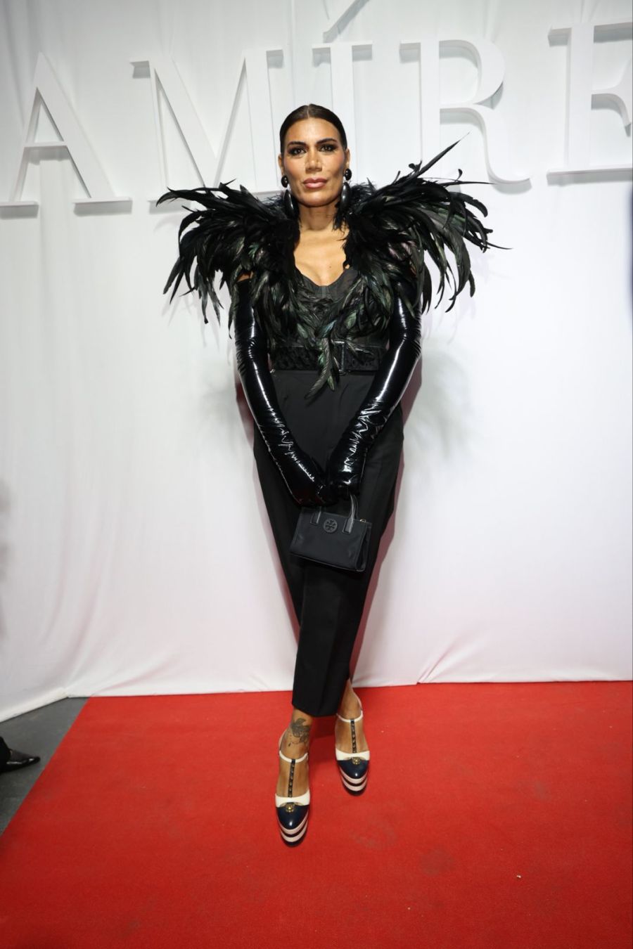 Los looks total black del desfile Ramírez / Créditos: Grupo MASS