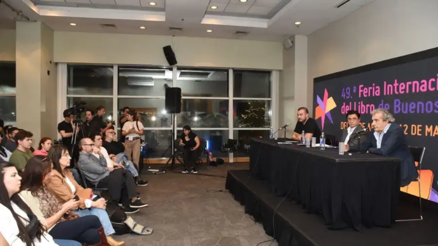 Jorge Fontevecchia en la Feria del Libro