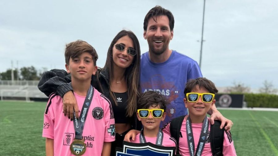 Antonela Roccuzzo y su familia