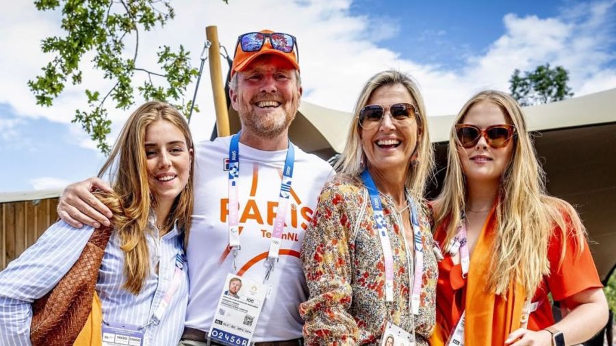 Máxima Zorreguieta junto a sus hijas y el rey Willem Alexander