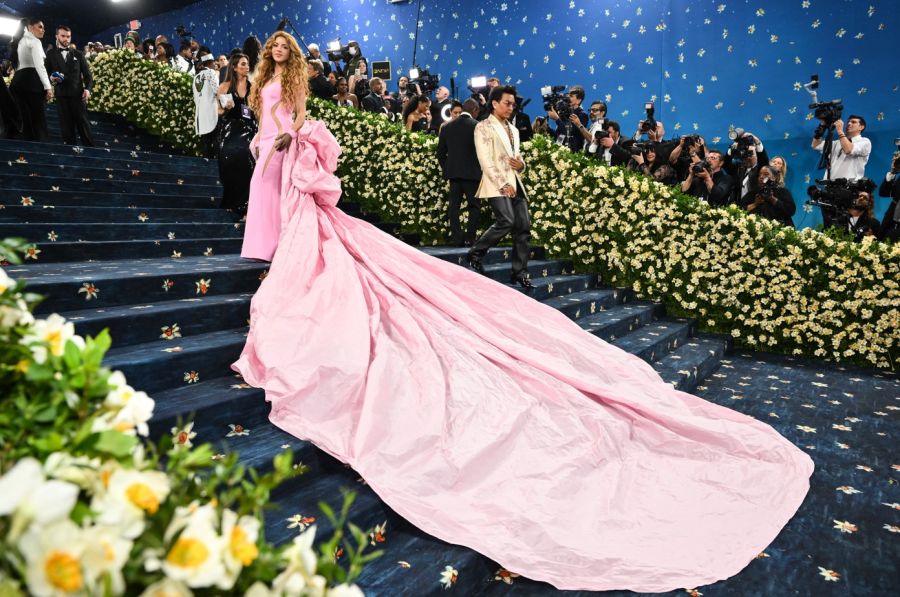 Shakira MET Gala