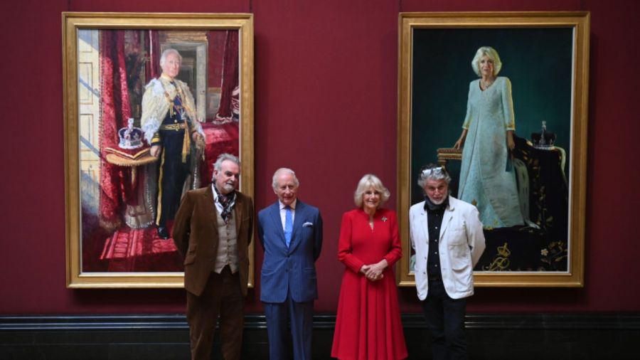 Así fue la presentación de los retratos nuevos del rey Carlos y Camilla