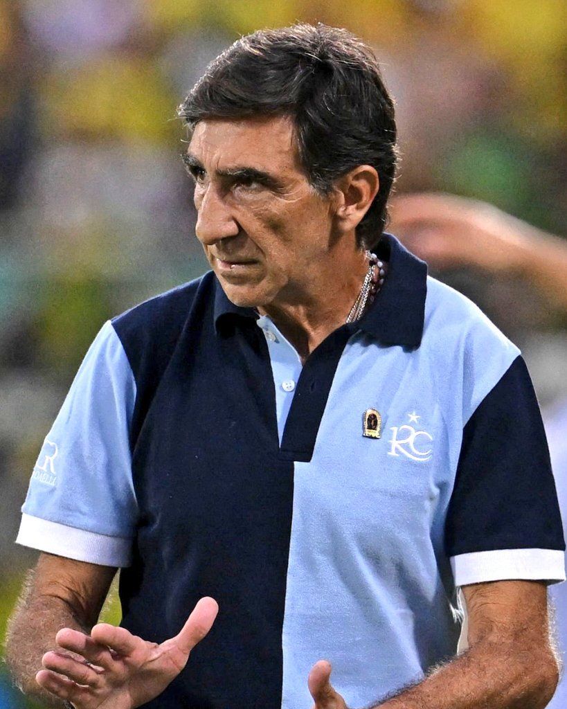 Gustavo Costas