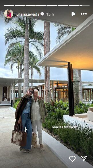 Juliana Awada junto a su madre Elsa Esther
