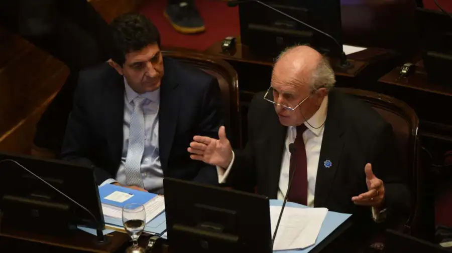 Sesion de ficha limpia en el senado20250507